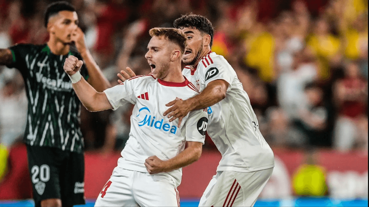 西甲对决惊心动魄：贝蒂斯逆转战局，安东尼发挥神勇